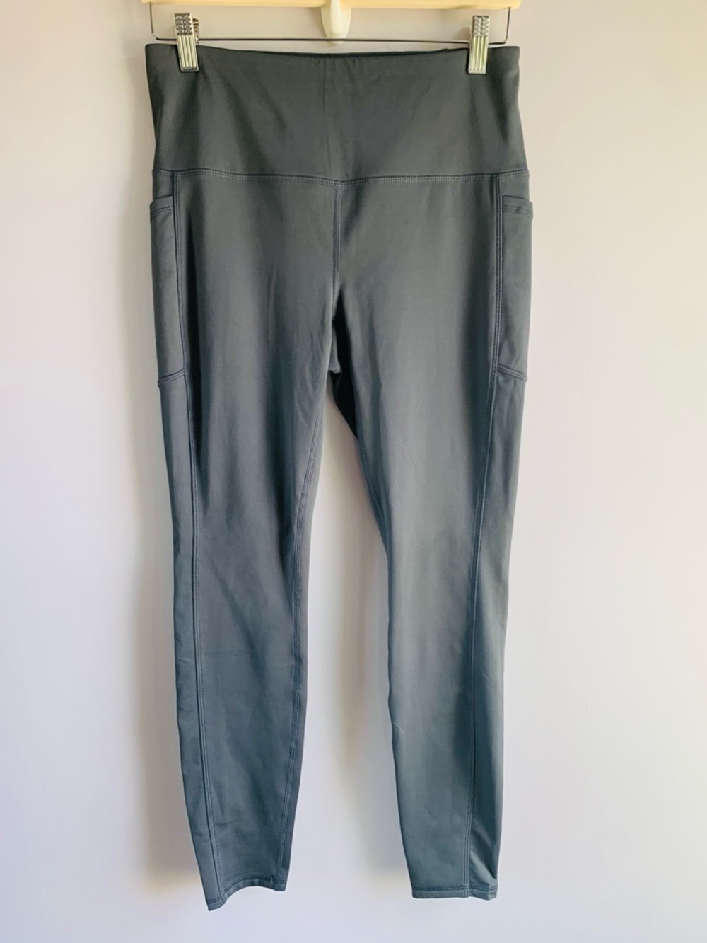 NWT RBX Athletic Leggings Dark Grey Stretch Fabric Yoga Gym Workout Casual M